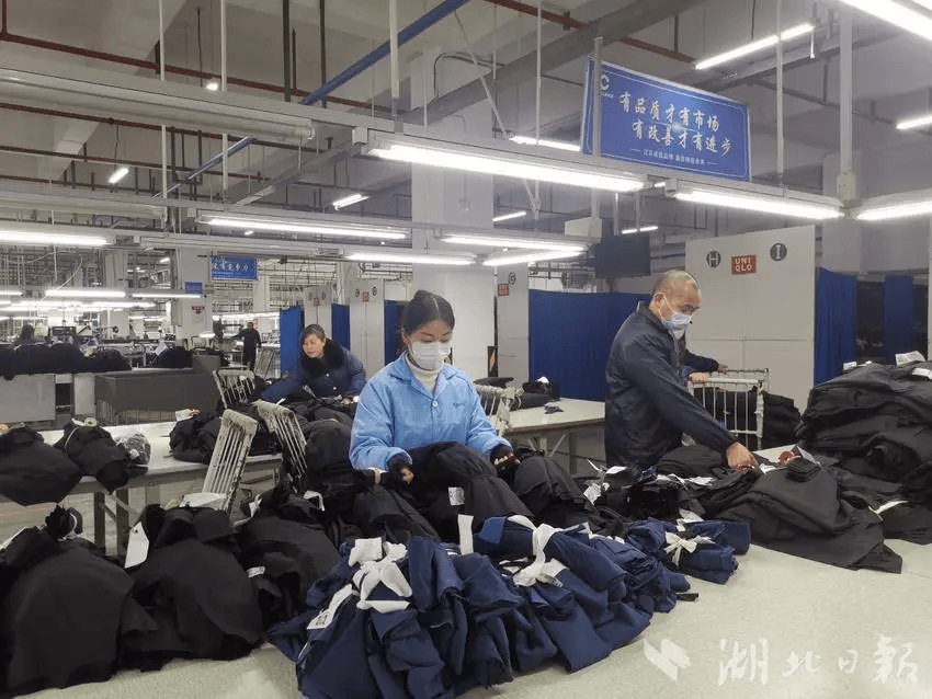 紡織訂單分化加劇 服裝服飾零售市場的冰與火